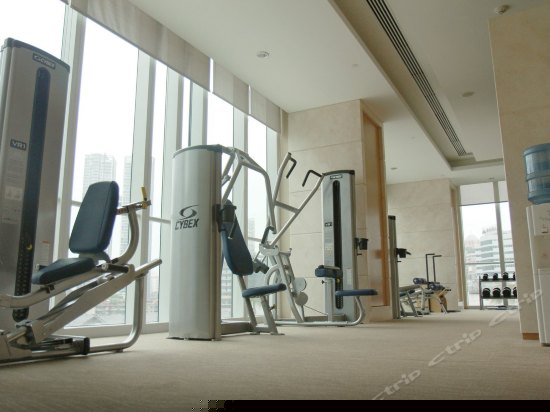 健身娱乐设施
