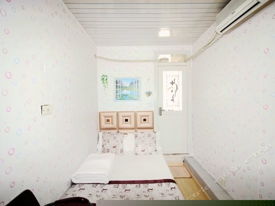 电脑大床房