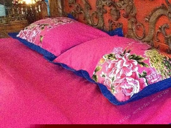 蓝翎轩温馨大床房