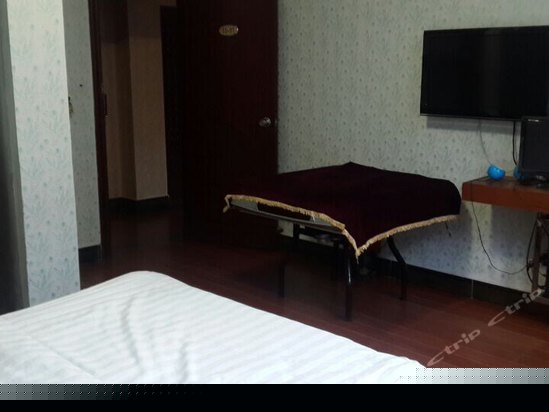 豪华棋牌大床房