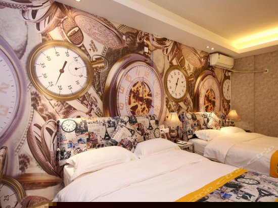 欢乐时光双床房