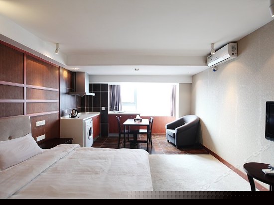 唯美豪华大床房(中宾)