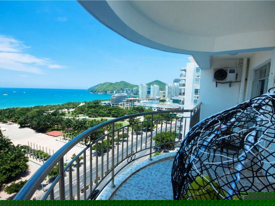 豪华高层180度海景四室一厅套房1503