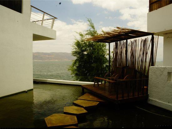 苏醒-雨林海景大床房