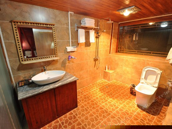 豪华蜜月大床房（三忘屋）