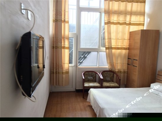 双人间(床位)(含三餐)