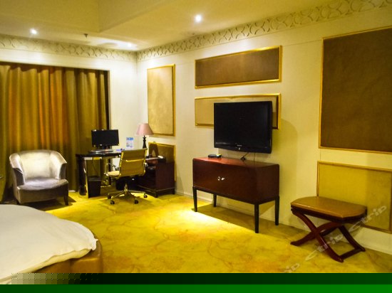 时尚浪漫圆床房