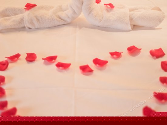 二楼雅致带露台大床房