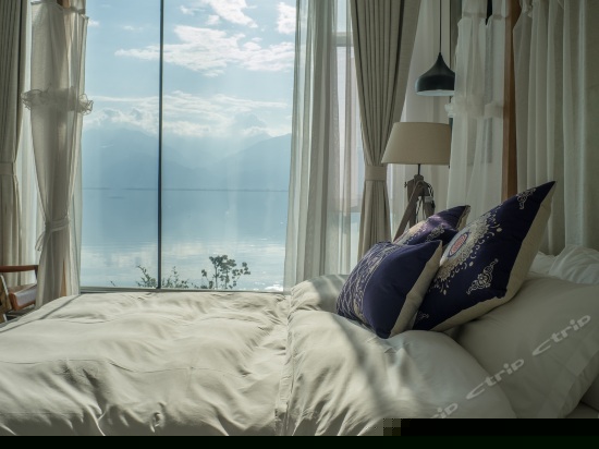 精品海景大床房