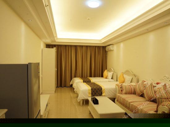 高级园景双床房