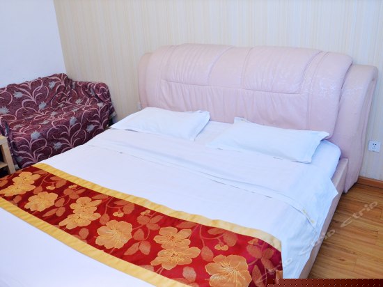 时尚温馨双床标准间