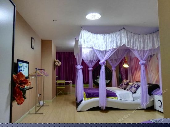 别昔掬月楼风情大床房