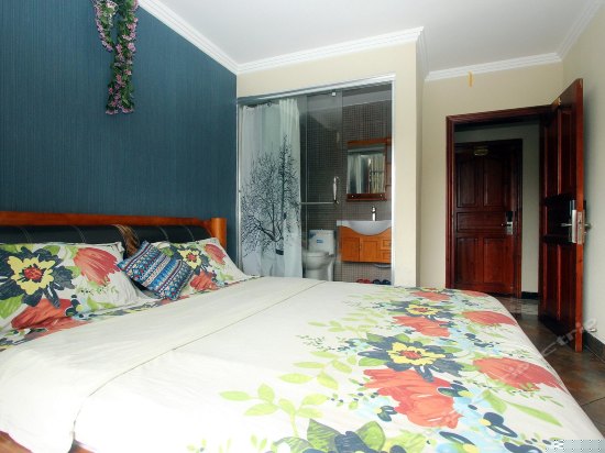 临江阳台大床房