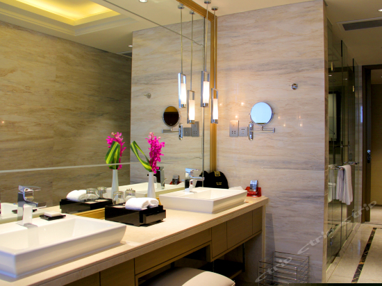 特色豪华市景大床房