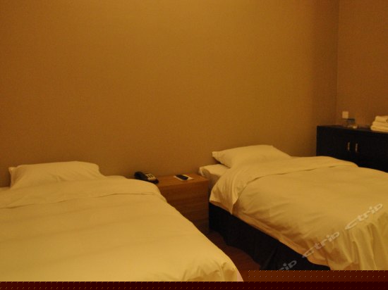 副楼怡家双床房（无窗）