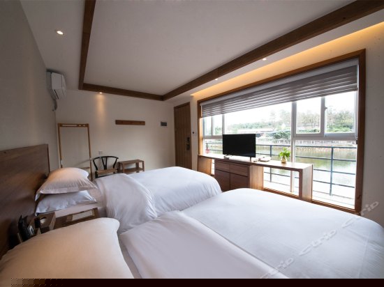 湖景双床房