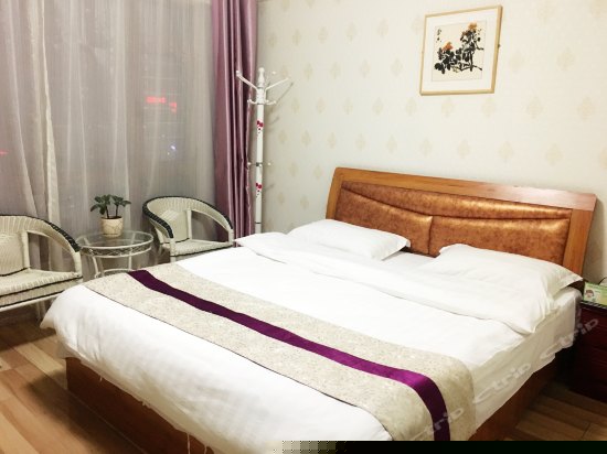 商务精品大床房