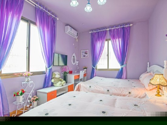 温馨特大家庭房