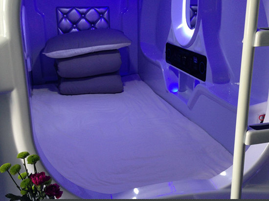 望江夜景豪华男生舱