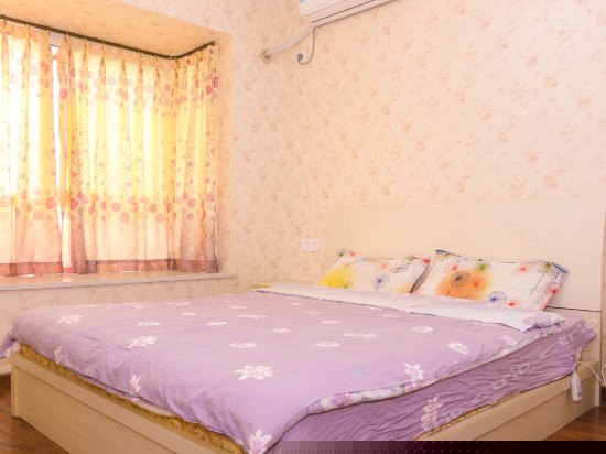 清新淡雅大床房