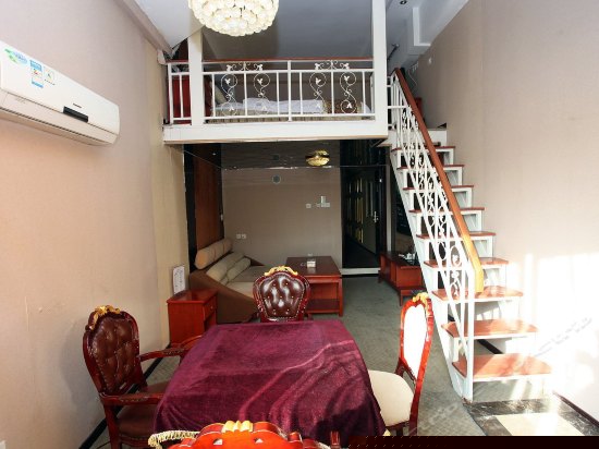 跃层大床机麻房