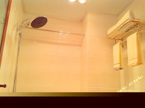 舒适家庭套房（两室一厅）