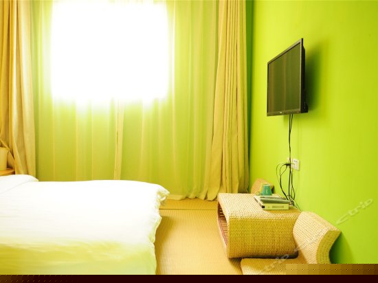 榻榻米舒适大床房