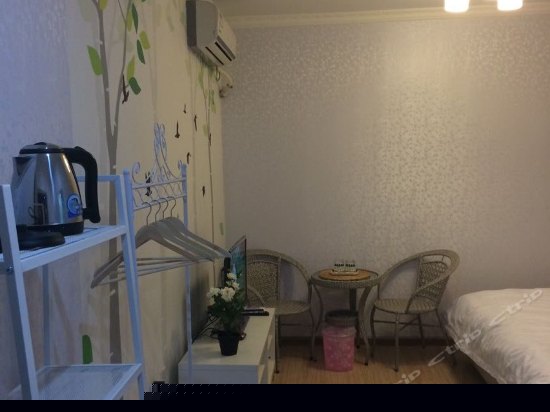 银白简约青春(特价大床)