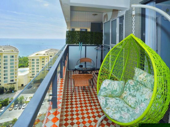 阳台海景大床房