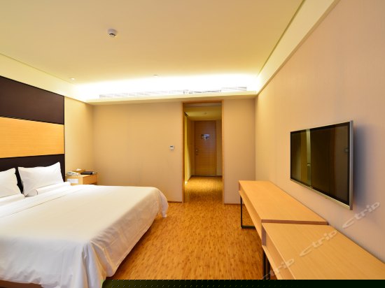 零压高级大床房