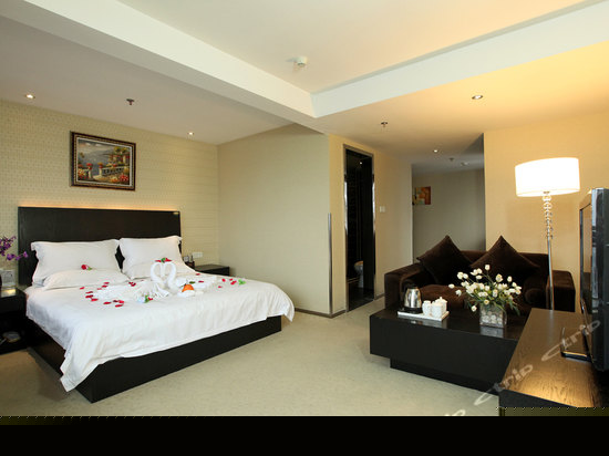 豪华大床房
