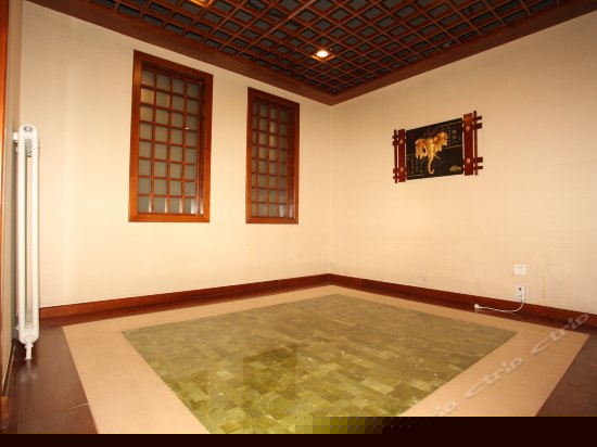 龙湾豪华风情养生套房