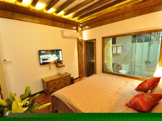 纳西特色大床房103