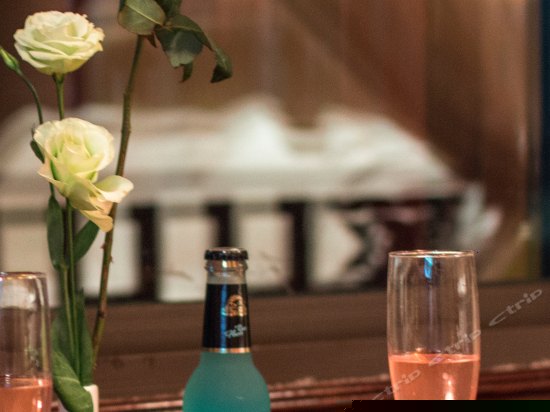 阳台贰号大床房