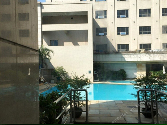 室外游泳池