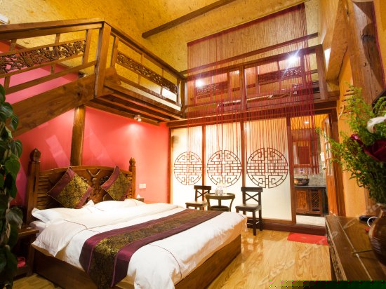 豪华复式家庭房