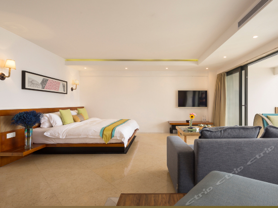 180度蜜月汤池亲水大套房