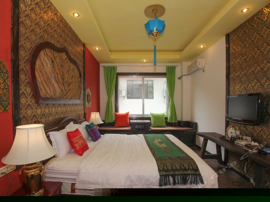 泰式豪华大床房