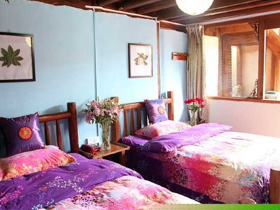 渝江特色双床房