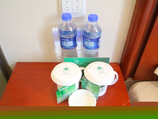 1.5米特价大床房