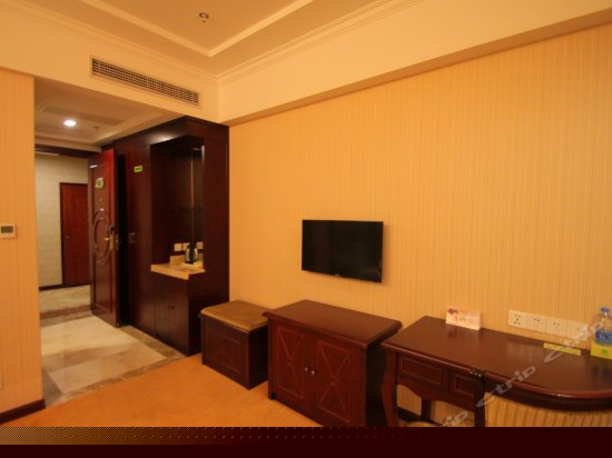 特价双人房（无窗）