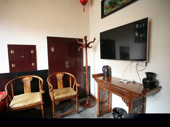 明清四人土炕房