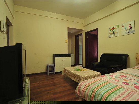 家庭两居套房(内宾)