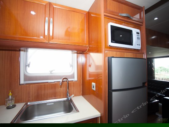 豪华贵族公寓型房车