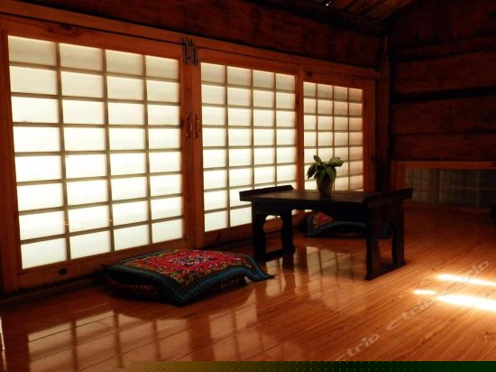 二楼榻榻米双人间