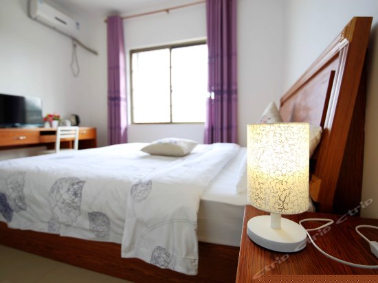 庭院温馨大床房