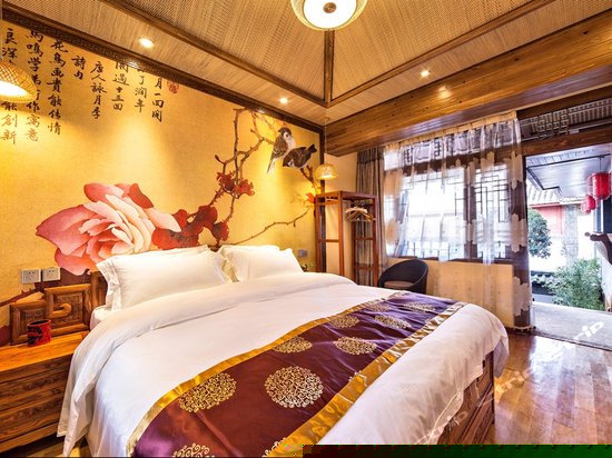 豪华大床房
