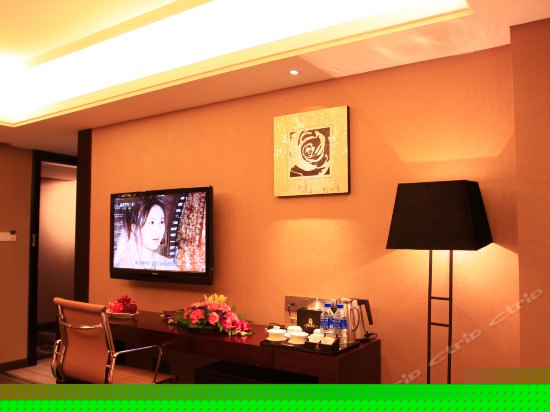 豪华行政大床间