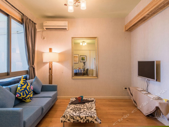 比邻双卧有套房