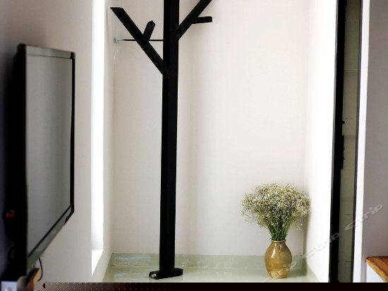 二楼素锦大床房